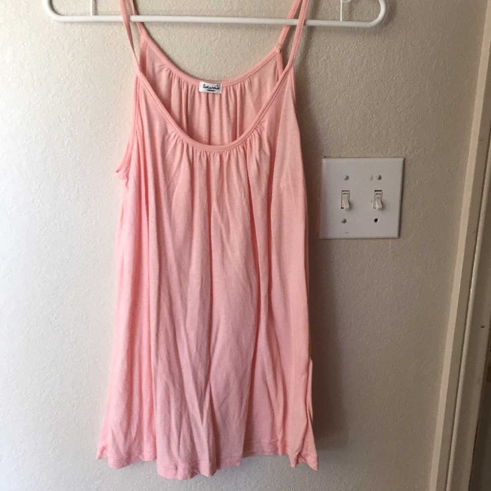 Light pink Splendid tank top.